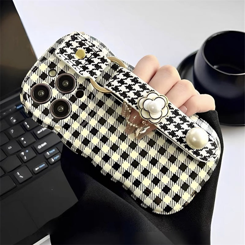 š„Hot Sellingš„Leather Case Compatible Suitable for iPhone 14/15 Case With Wrist Strap, Leopard Print