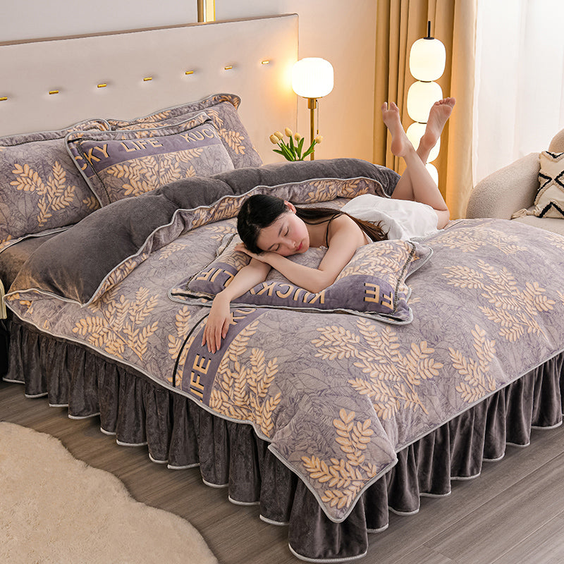 2024 Winter New Printed Milk Velvet Four-piece Set